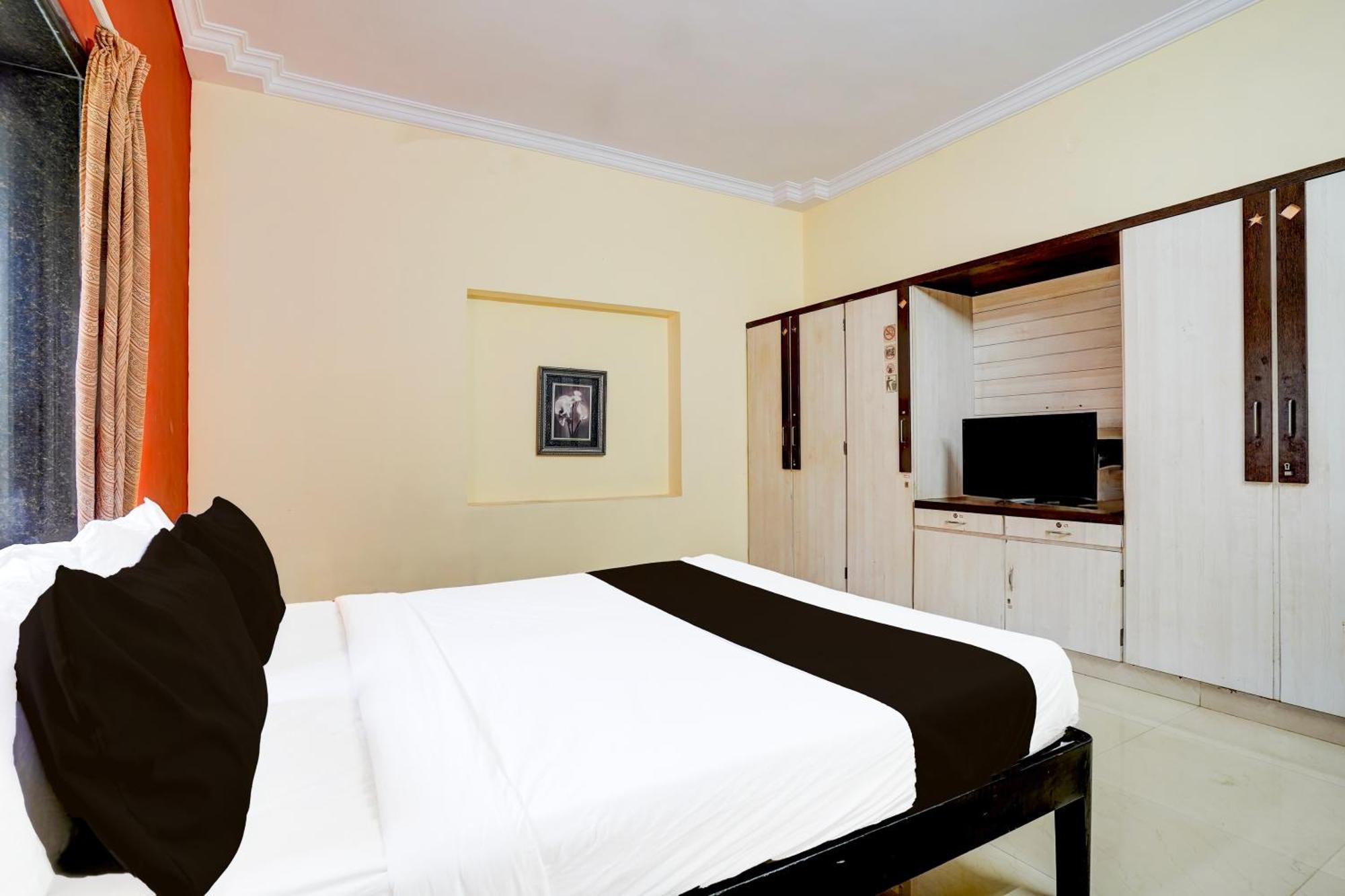 Hotel O Varun Residency Kammasandra Екстериор снимка