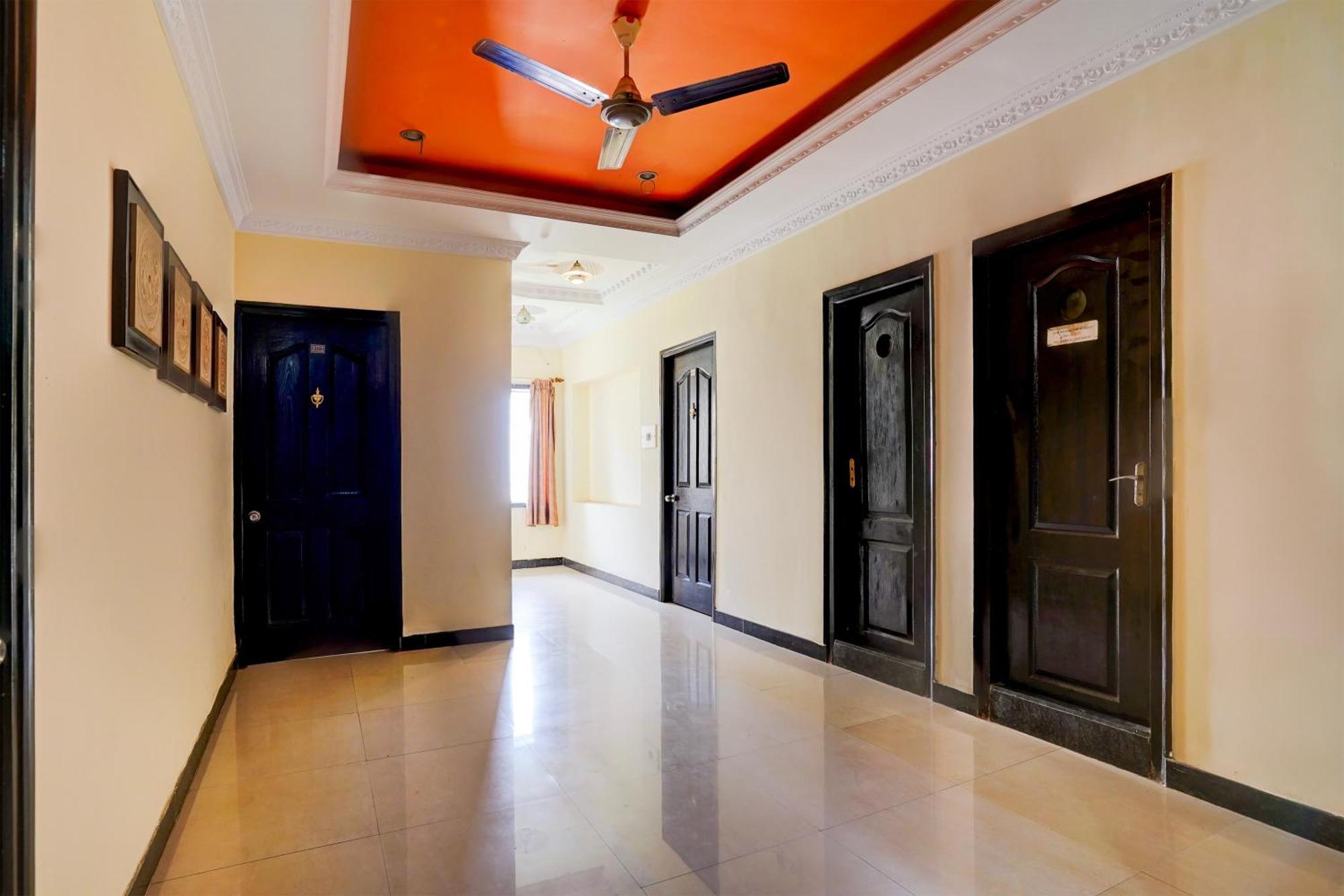 Hotel O Varun Residency Kammasandra Екстериор снимка