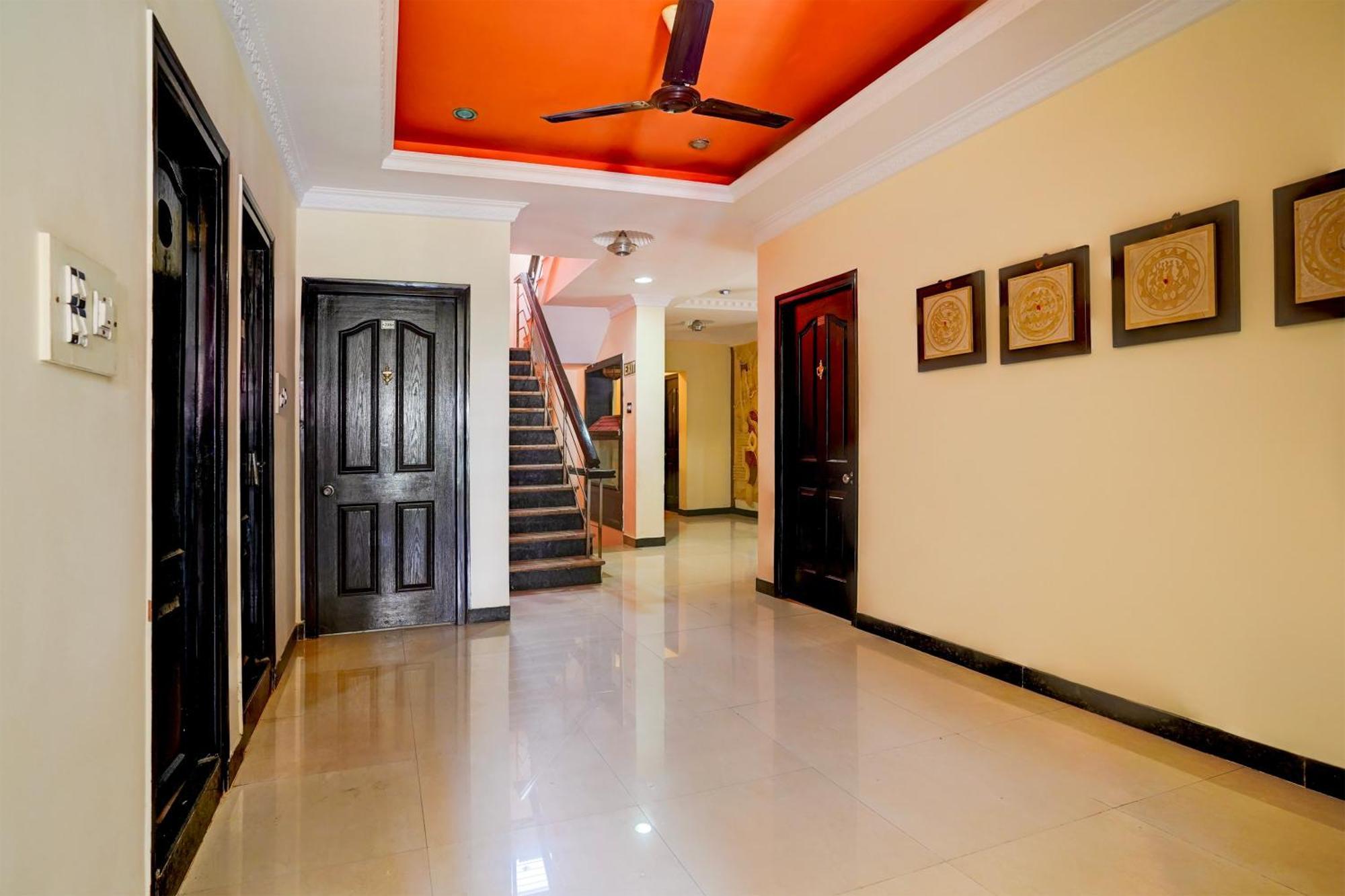 Hotel O Varun Residency Kammasandra Екстериор снимка