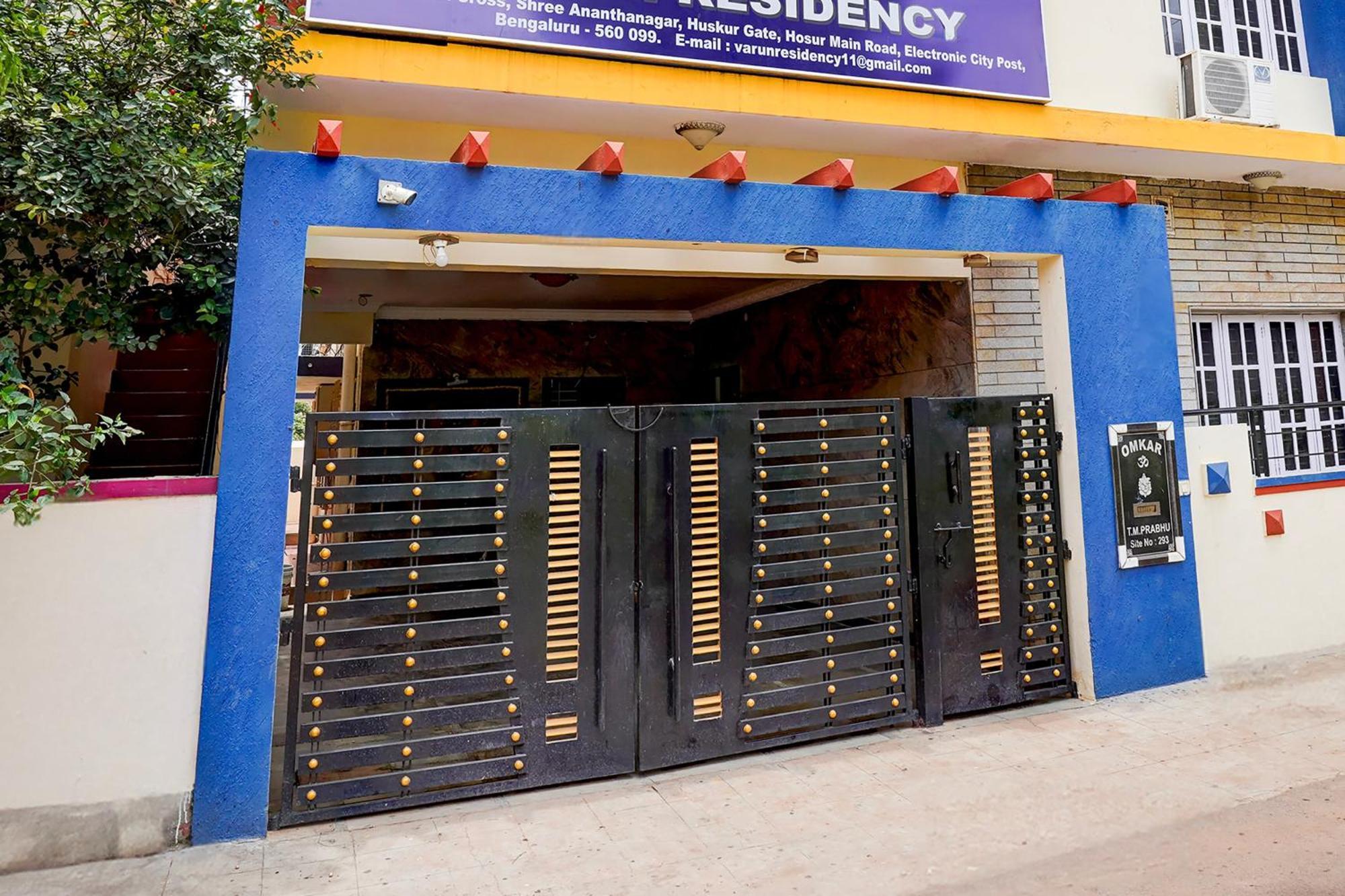 Hotel O Varun Residency Kammasandra Екстериор снимка